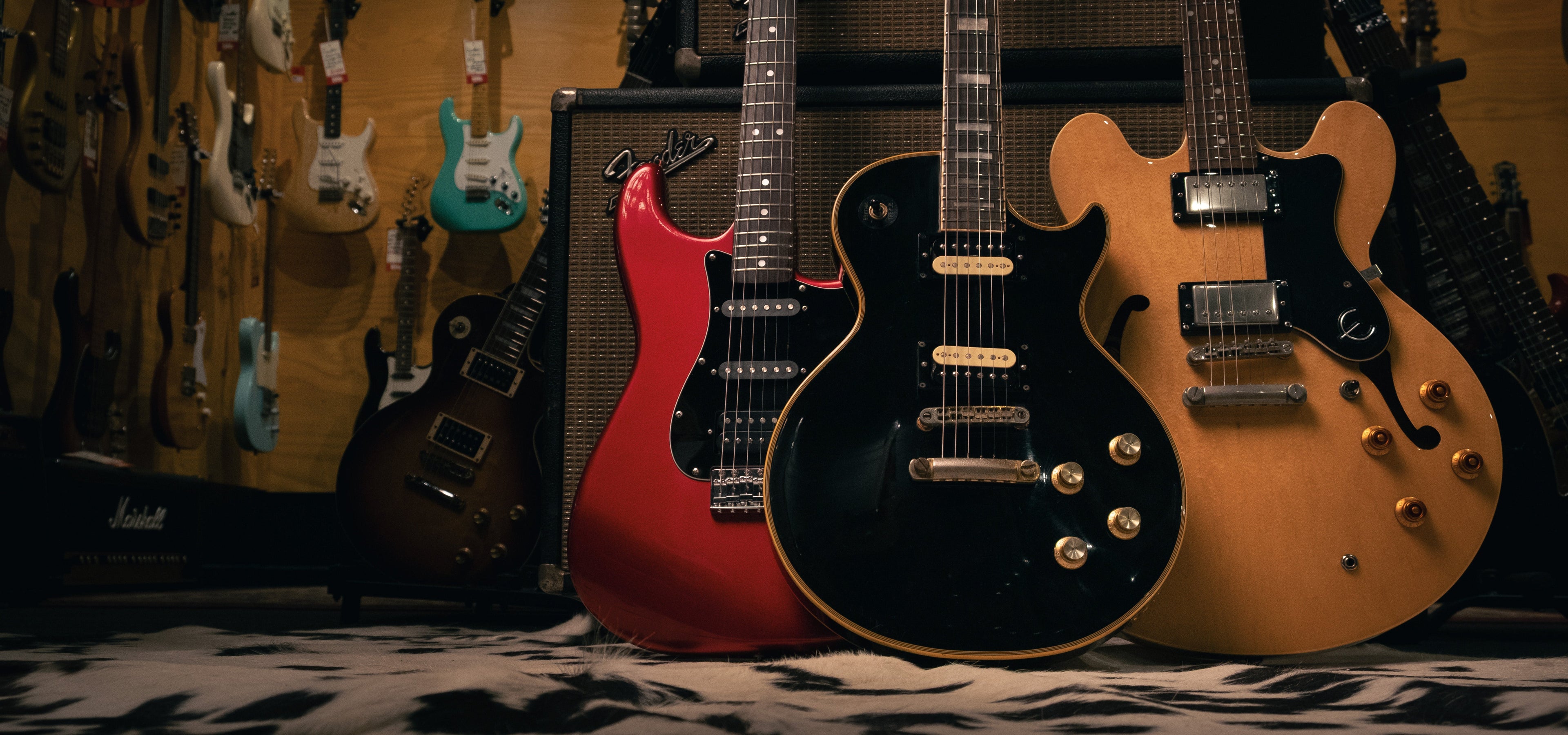 Pre-Loved Guitars