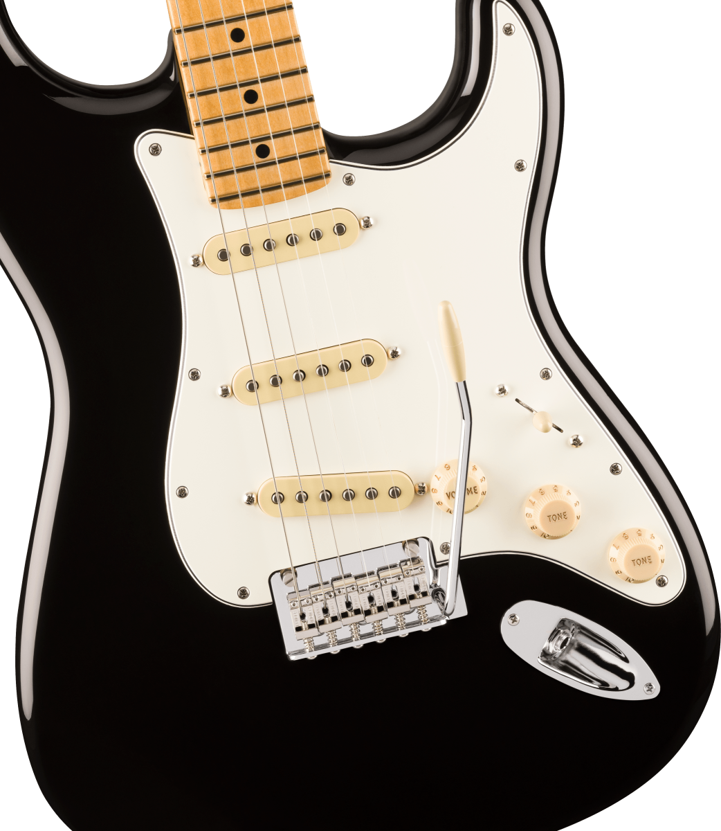 Fender Player II Stratocaster Electric Guitar Maple Fingerboard - Black