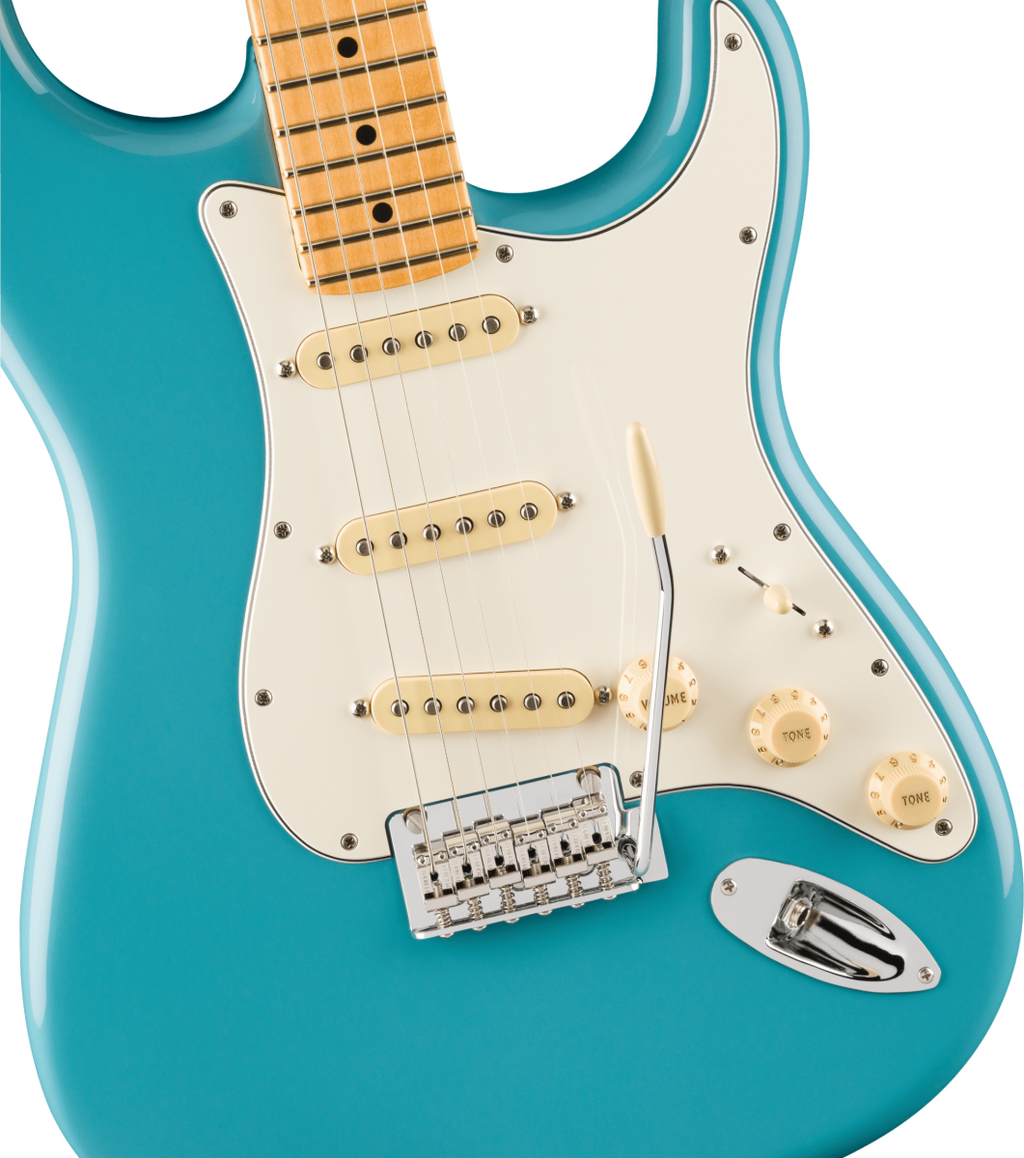Fender Player II Stratocaster Electric Guitar Maple Fingerboard - Aquatone Blue