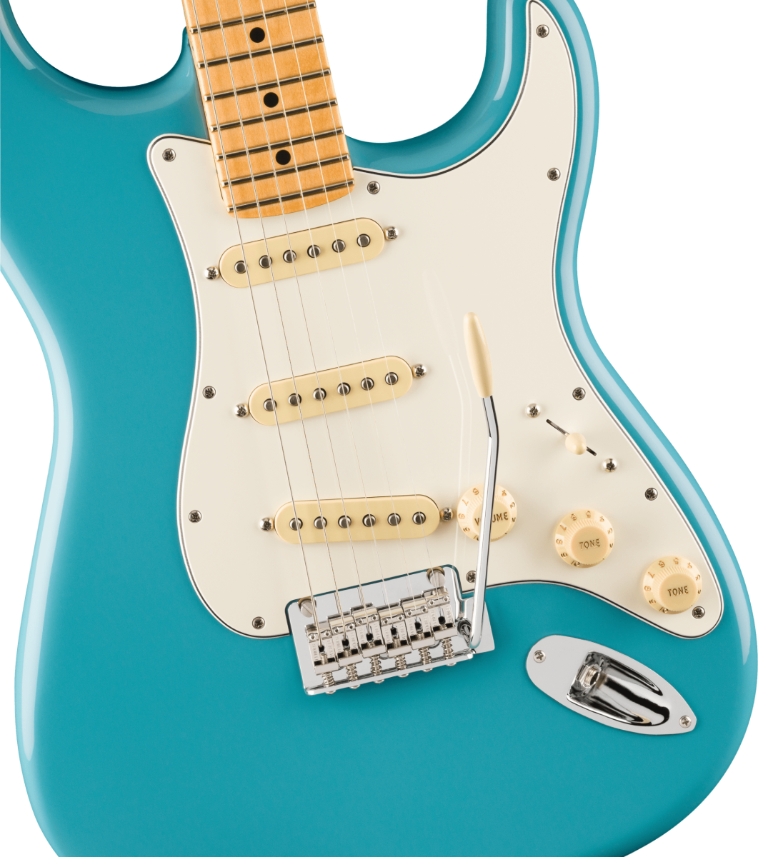 Fender Player II Stratocaster Electric Guitar Maple Fingerboard - Aquatone Blue