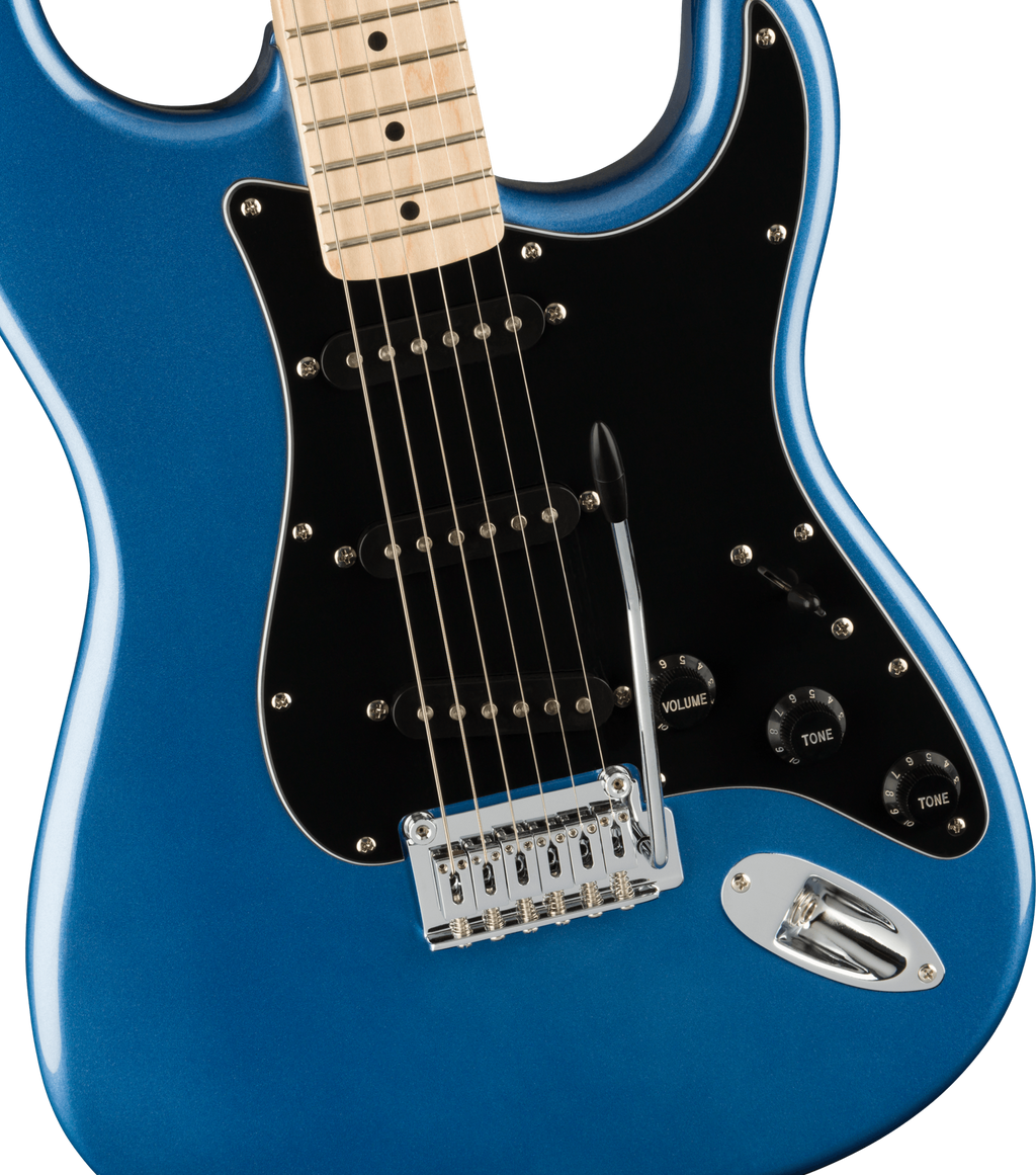 Squier Affinity Series Stratocaster, Maple Fingerboard, Black Pickguard, Lake Placid Blue