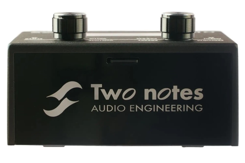 TWONOTES Two Notes OPUS amp simulator effects pedal with DynIR engine, showing control knobs and input/output jacks.