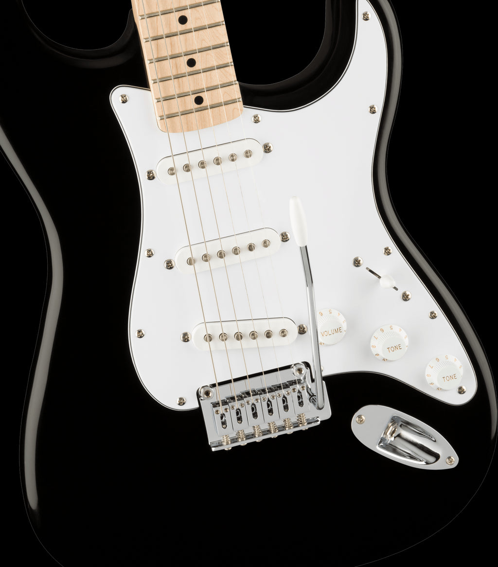 Squier Affinity Series Stratocaster, Maple Fingerboard, White Pickguard, Black
