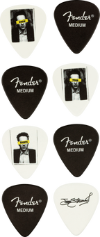Fender Joe Strummer Medium Tim guitar pick, made of plastic, featuring bold design, suitable for electric guitar playing.
