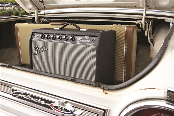 Fender '65 Princeton Reverb 12W 1x10" tube guitar combo amplifier with vintage-style control panel and speaker grille.