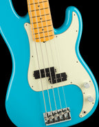 Fender American Professional II P Bass Guitar V w/Maple Fretboard - Miami Blue
