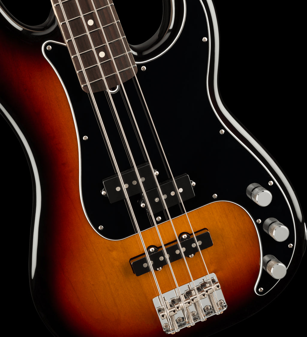 Fender American Performer P Bass Guitar w/Rosewood Fretboard - 3 Colour Burst