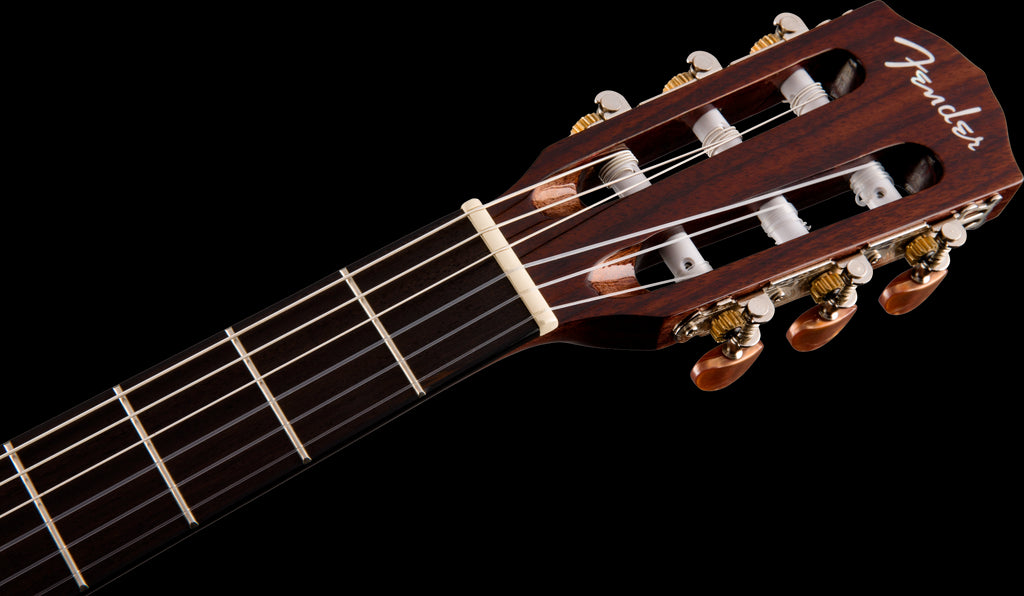 Fender CN 140SCE Nylon Thinline Walnut Fretboard - Natural w/Case