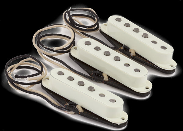 Fender Pure Vintage 59 Stratocaster Pickup Set Vintage White (Set of 3)