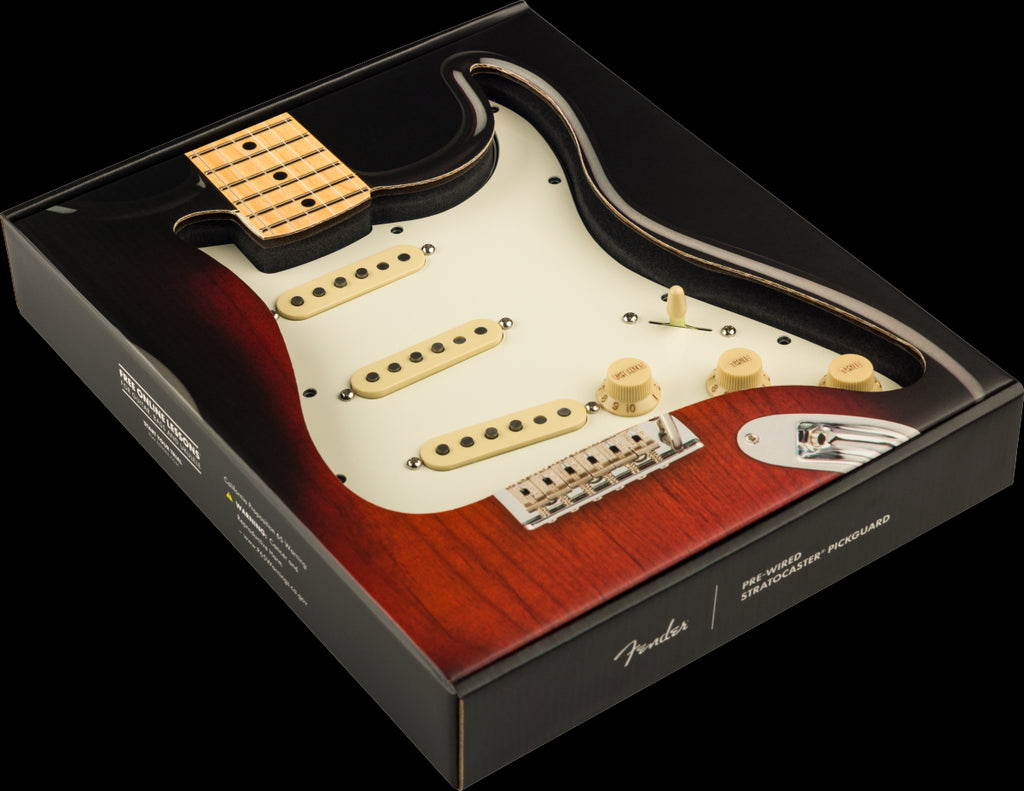 Fender Pre-Wired Strat Pickguard, Pure Vintage'59 Reverse Wound Middle PU