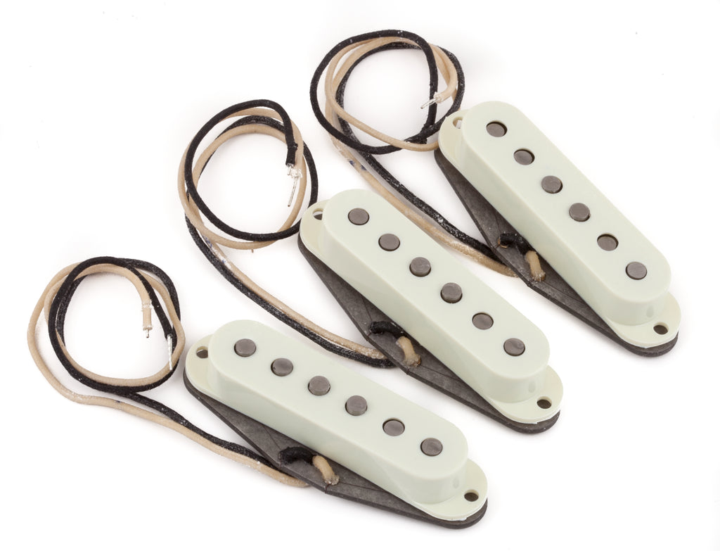 Fender Pure Vintage 65 Stratocaster Pickup Set Vintage White (Set of 3)