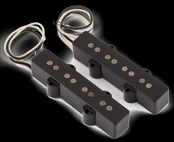 Fender Pure Vintage 74 Jazz Bass Pickup Set - Black (Set of 2)