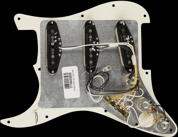 Fender Pre-Wired Pickguard Stratocaster SSS Vintage Noiseless 3-Ply White