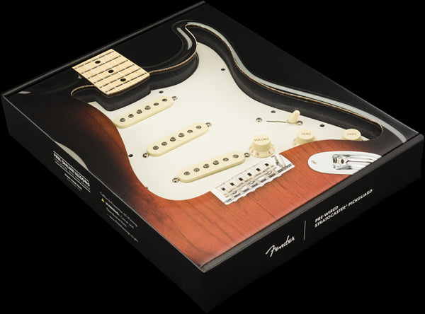 Fender Pre-Wired Pickguard Stratocaster SSS Original 57/62 3-Ply White