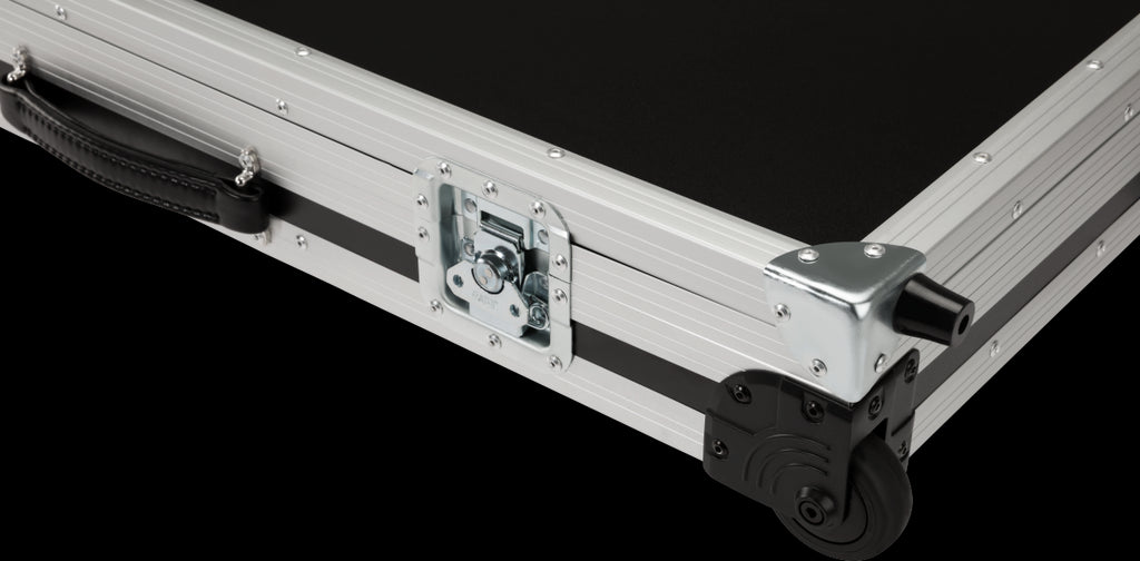 Fender CEO Flight Case Wheels Black Silver