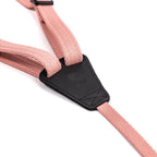 D’Addario Eco-Comfort 19mm coral ukulele strap with soft, adjustable nylon strap and leather ends for comfortable playing.