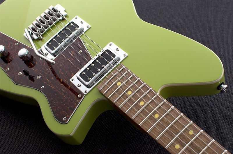 Reverend Jetstream RB Electric Guitar with Wilkinson Trem & Maple / Pau Ferro Neck in Avocado
