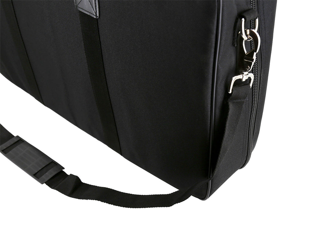SWAMP padded carry bag for medium guitar effect pedalboard, durable and protective for pedal transportation.