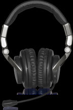 Behringer BB560M wireless Bluetooth headphones with microphone, featuring sleek design and comfortable ear cushions.
