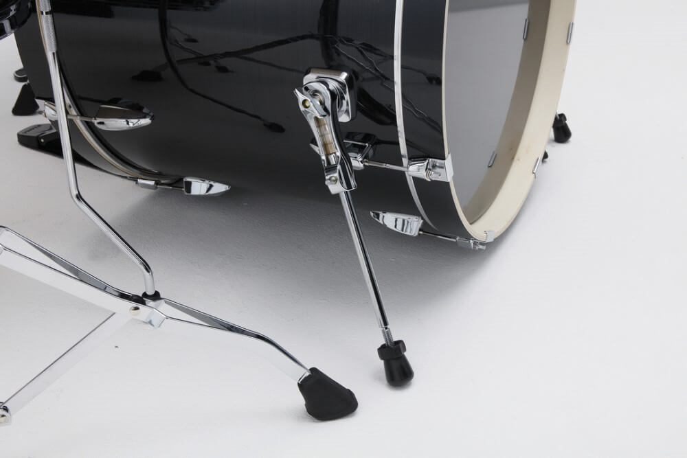 Tama Imperialstar 6-piece drum kit in Hairline Black with 22-inch bass, 16-inch floor tom, 14-inch tom, 12-inch tom, 10-inch tom, and 14-inch snare