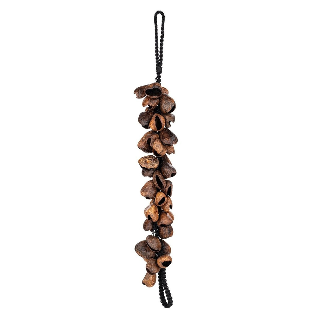 Meinl WA5 Pangi 40 Seeds Waterfall Shaker, a hand percussion instrument with seed-filled body and waterfall design, used for rhythm.