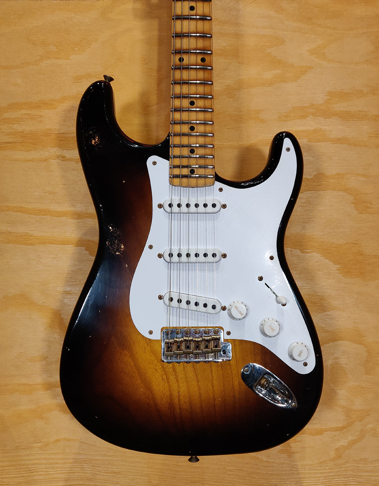 Fender LTD 70th Anniversary 1954 Strat Journeyman Relic 2-Color Sunburst