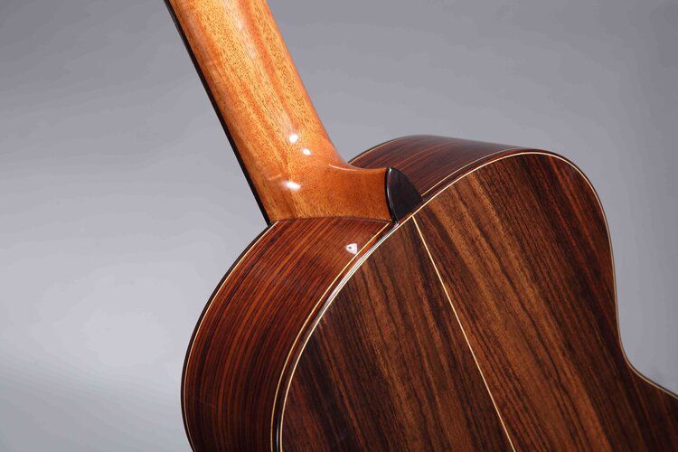 Altamira Guitars N300 Entry Level Classical Guitar / Solid Cedar Top / Laminate Indian Rosewood Back and Sides / Gloss Finish