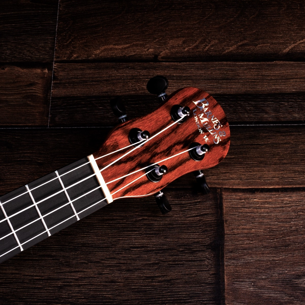 Barnes & Mullins Tenor Ukulele in Becote - B-Stock
