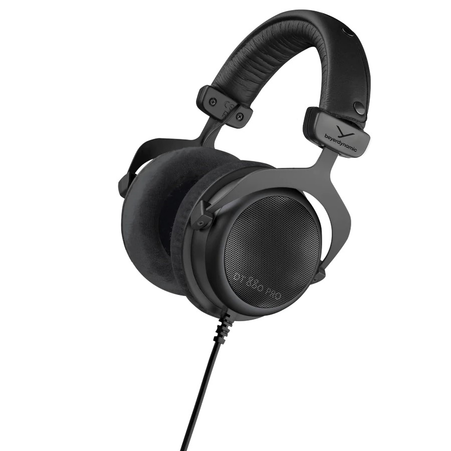 Beyerdynamic Limited Edition DT 880 PRO Semi-Open Studio Monitoring Headphones with Free Hardcase - Black (250Œ©)