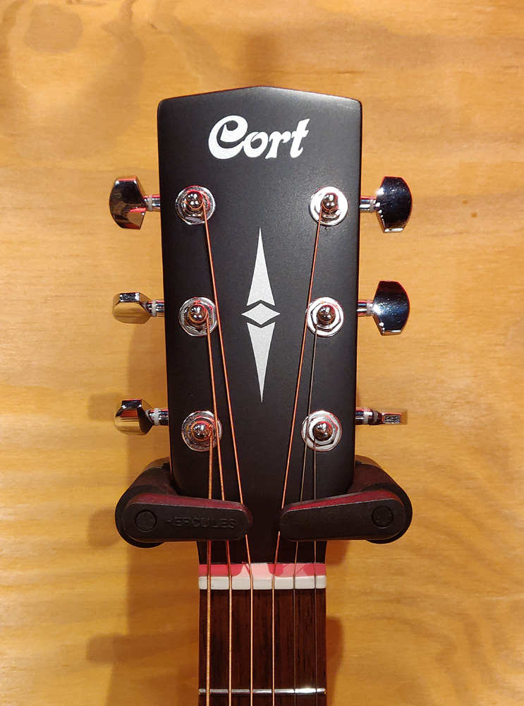 Cort AF515CE Cutaway Acoustic Guitar with Pickup in Open Pore - Preloved (Good Condition)