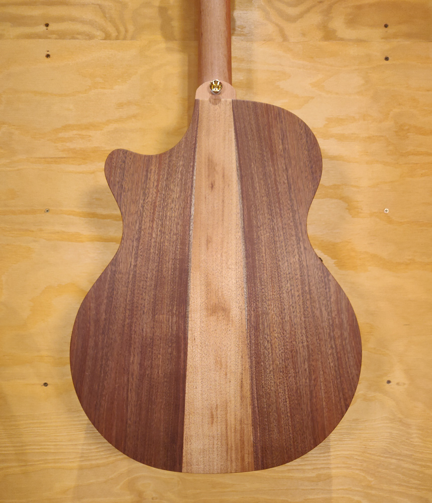 Cole Clark AN2EC Bunya Blackwood Basic Custom Acoustic Guitar in Sunburst - Preloved