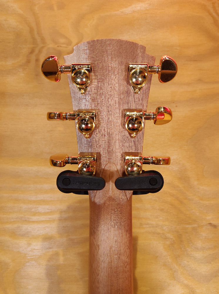 Cole Clark AN2EC Bunya Blackwood Basic Custom Acoustic Guitar in Sunburst - Preloved