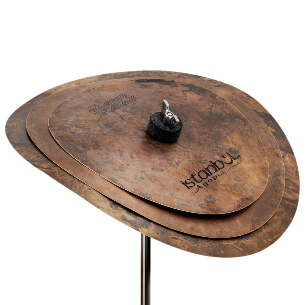Istanbul Istanbul Agop Traditional Clap Stack Set with single cymbals, showing metallic finish and detailed craftsmanship.