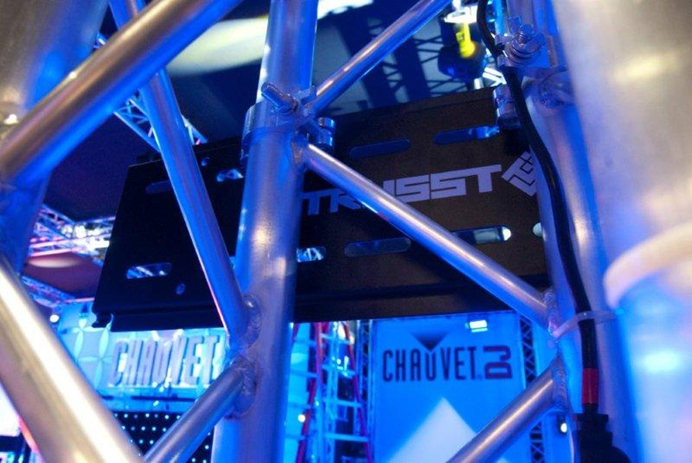 Trusst CT-UTVM Universal TV Trussing Mount