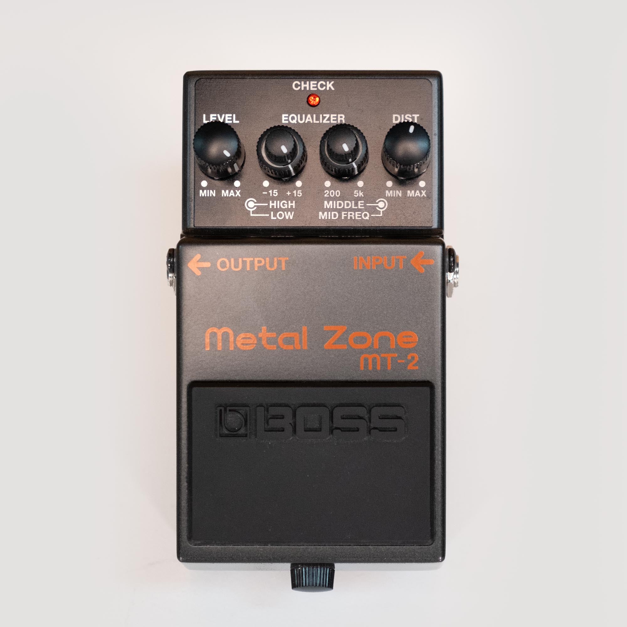 BOSS MT-2 Metal Zone Distortion Guitar Effects Pedal (D0S8340) - Preloved