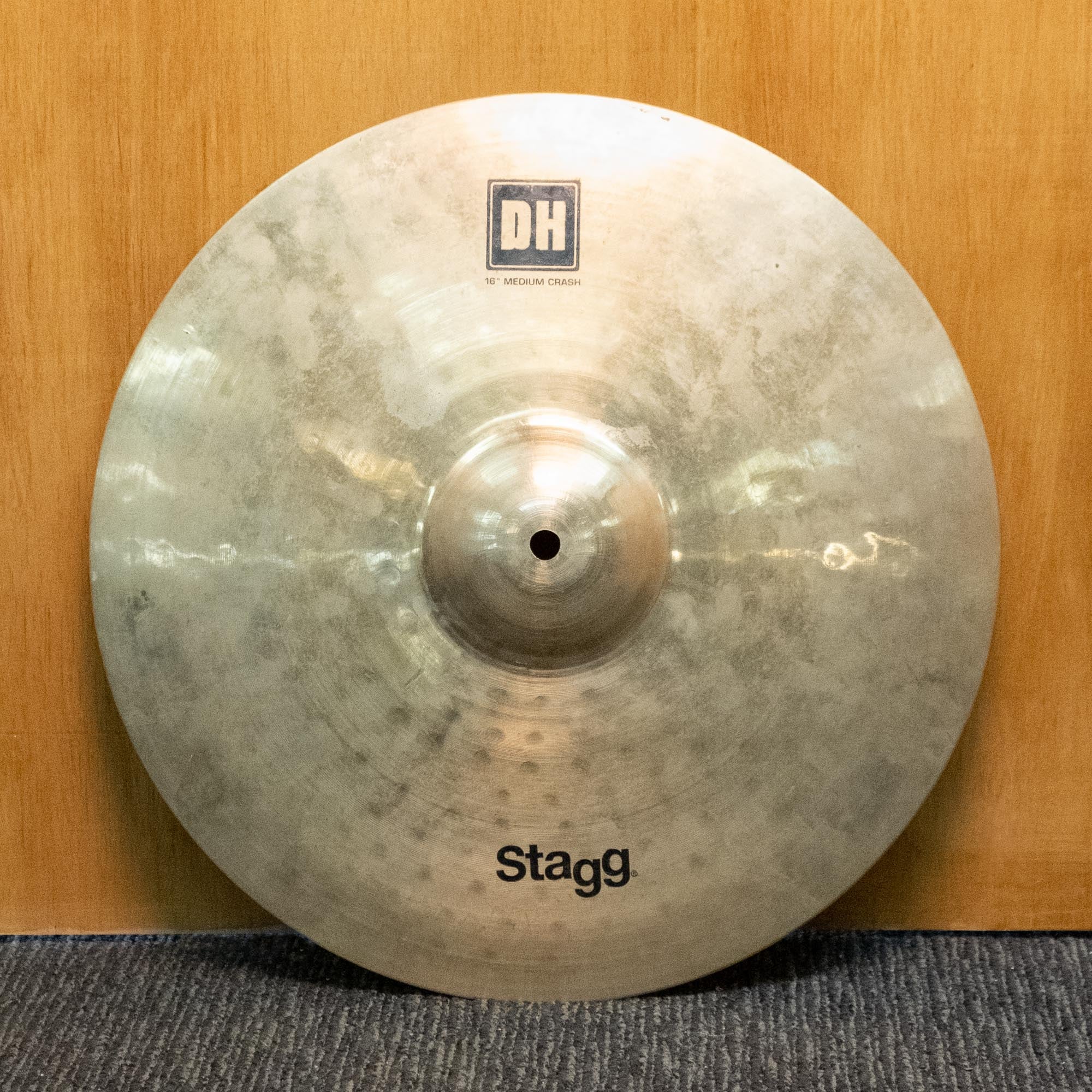 Stagg 16 inch Medium Crash Cymbal (STAGG427) - Preloved