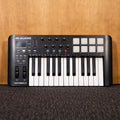 M-Audio Oxygen 25 MIDI Controller (B51808159959757) - Preloved