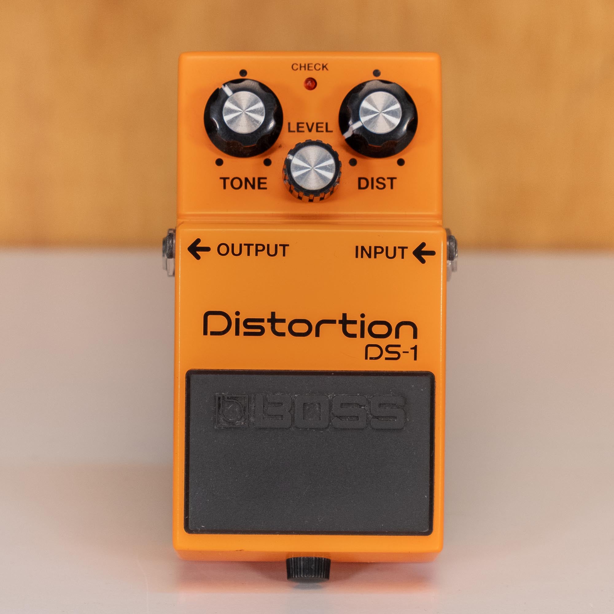 BOSS DS-1 Distortion Guitar Effects Pedal (X3R0161) - Preloved