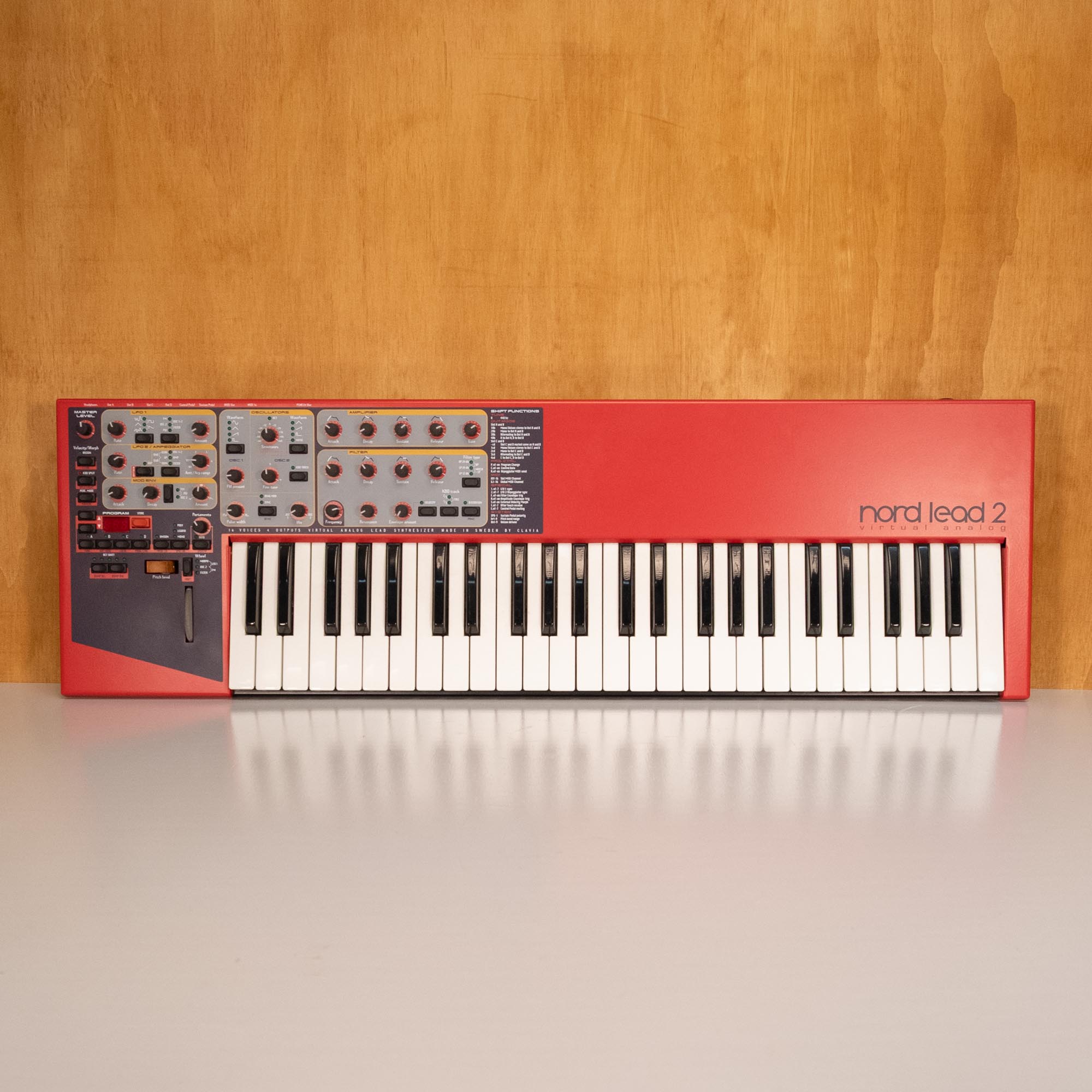 Nord Lead 2 49-Key 12-Voice Polyphonic Synthesizer (NA97121231) - Preloved