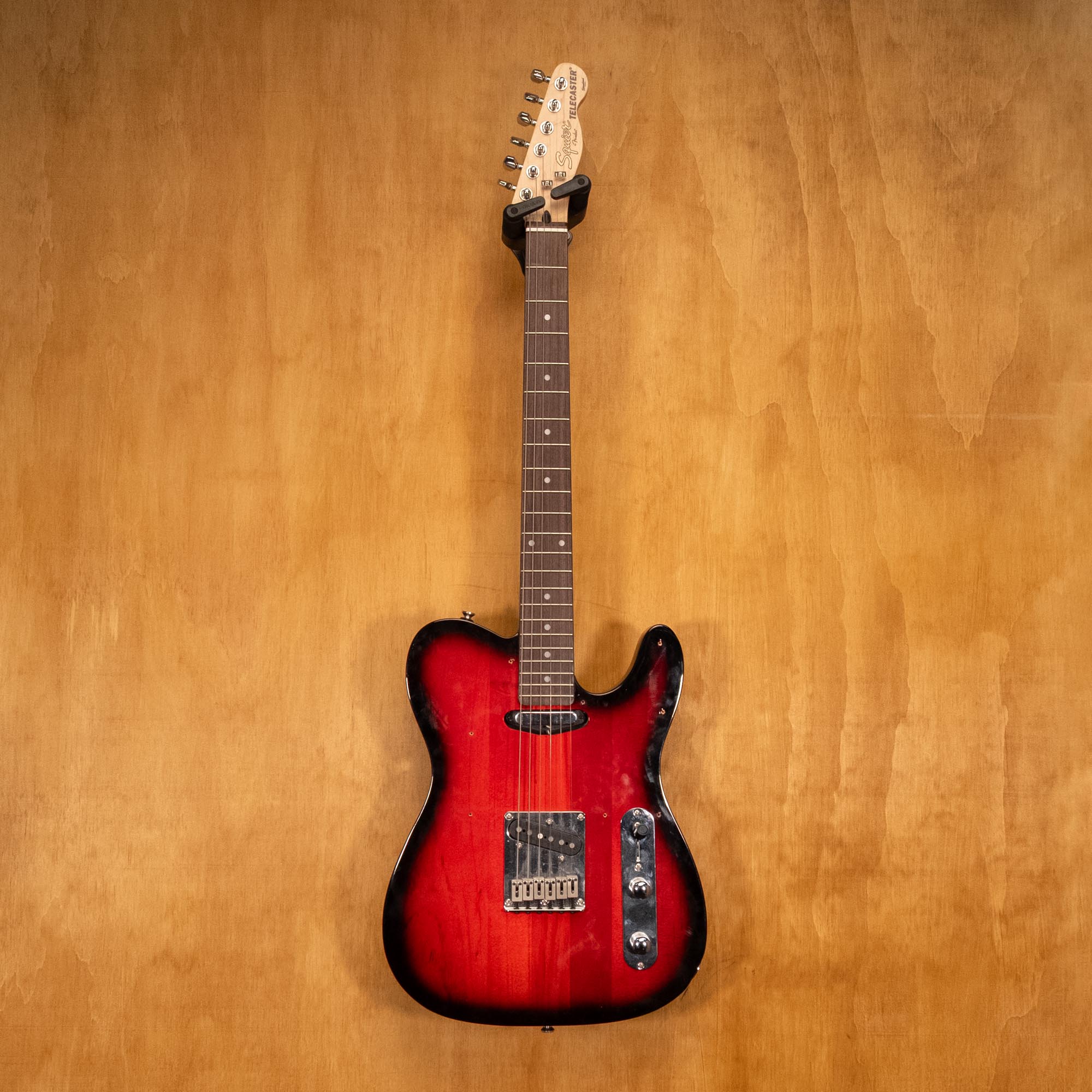 Squier Telecaster Standard Series Electric Guitar (070802676) - Preloved