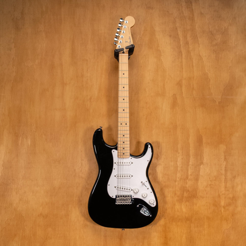 Fender Stratocaster MIJ STD in Black (JD12030849) - Preloved