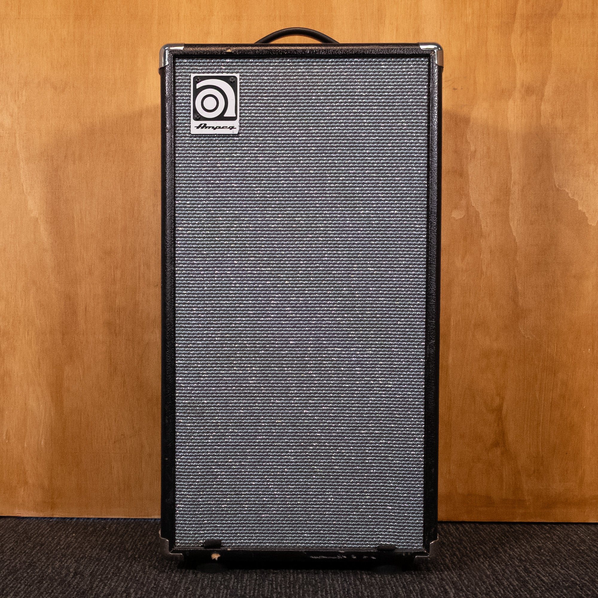 Ampeg SVT210AV Compact 2x10 Bass Guitar Amplifier Cabinet (003066100AKKN0015) - Preloved