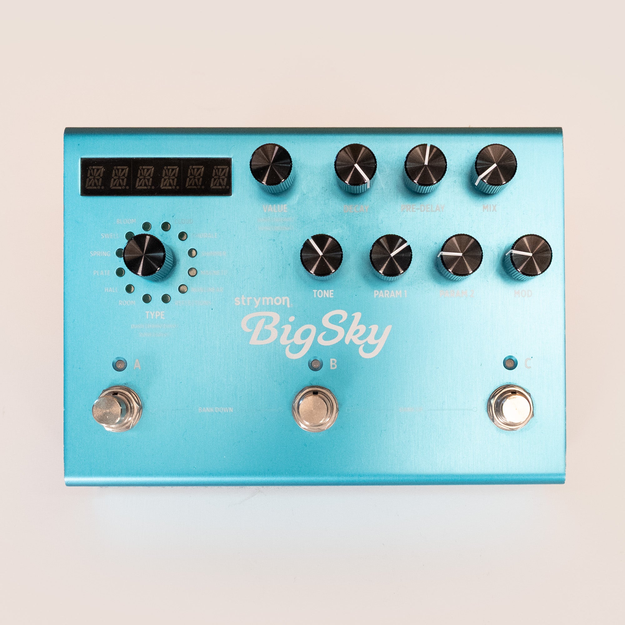 Strymon Big Sky Guitar Effects Pedal (STRYBS400) - Preloved