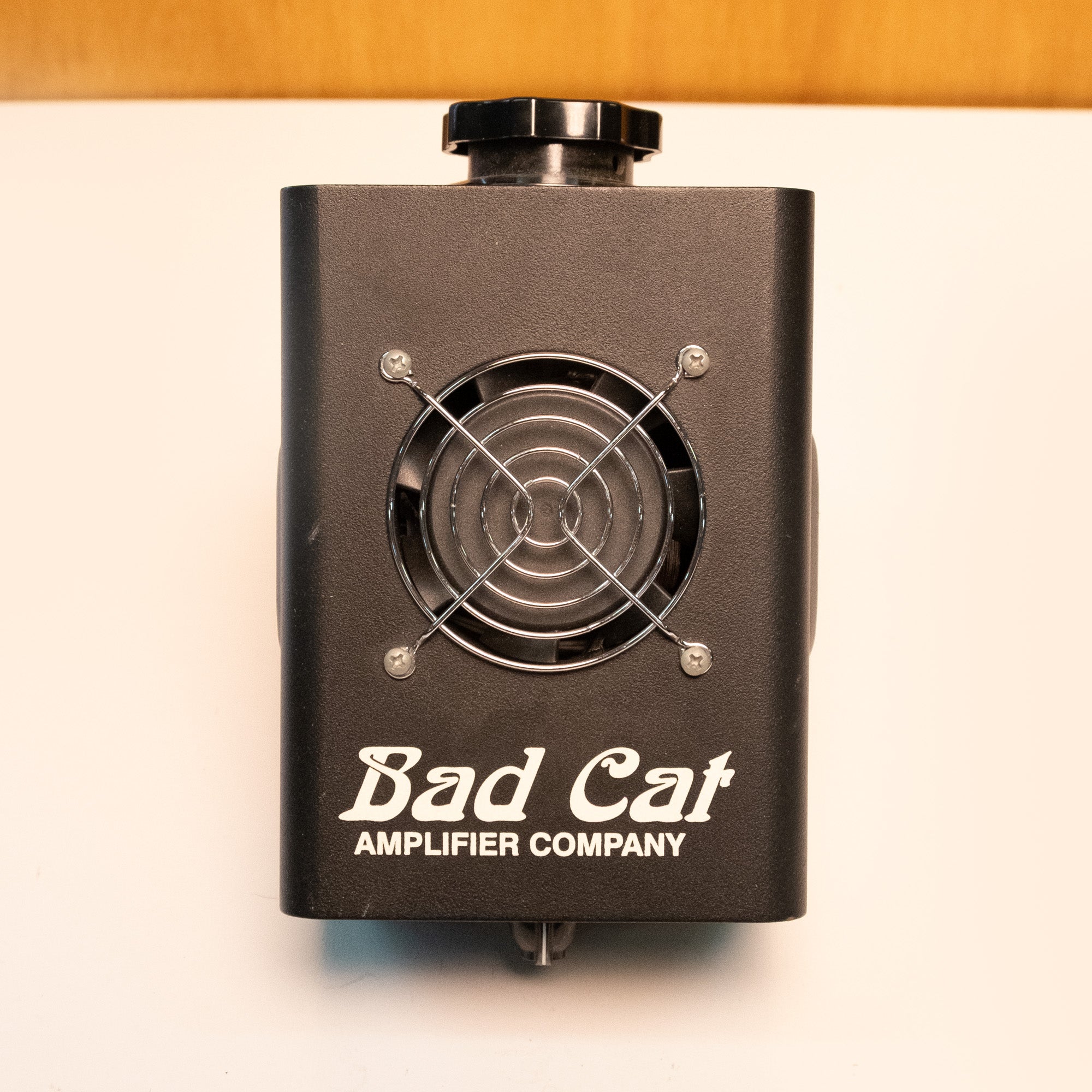 Bad Cat The Leash Amplifier Attenuator (N15042) - Preloved