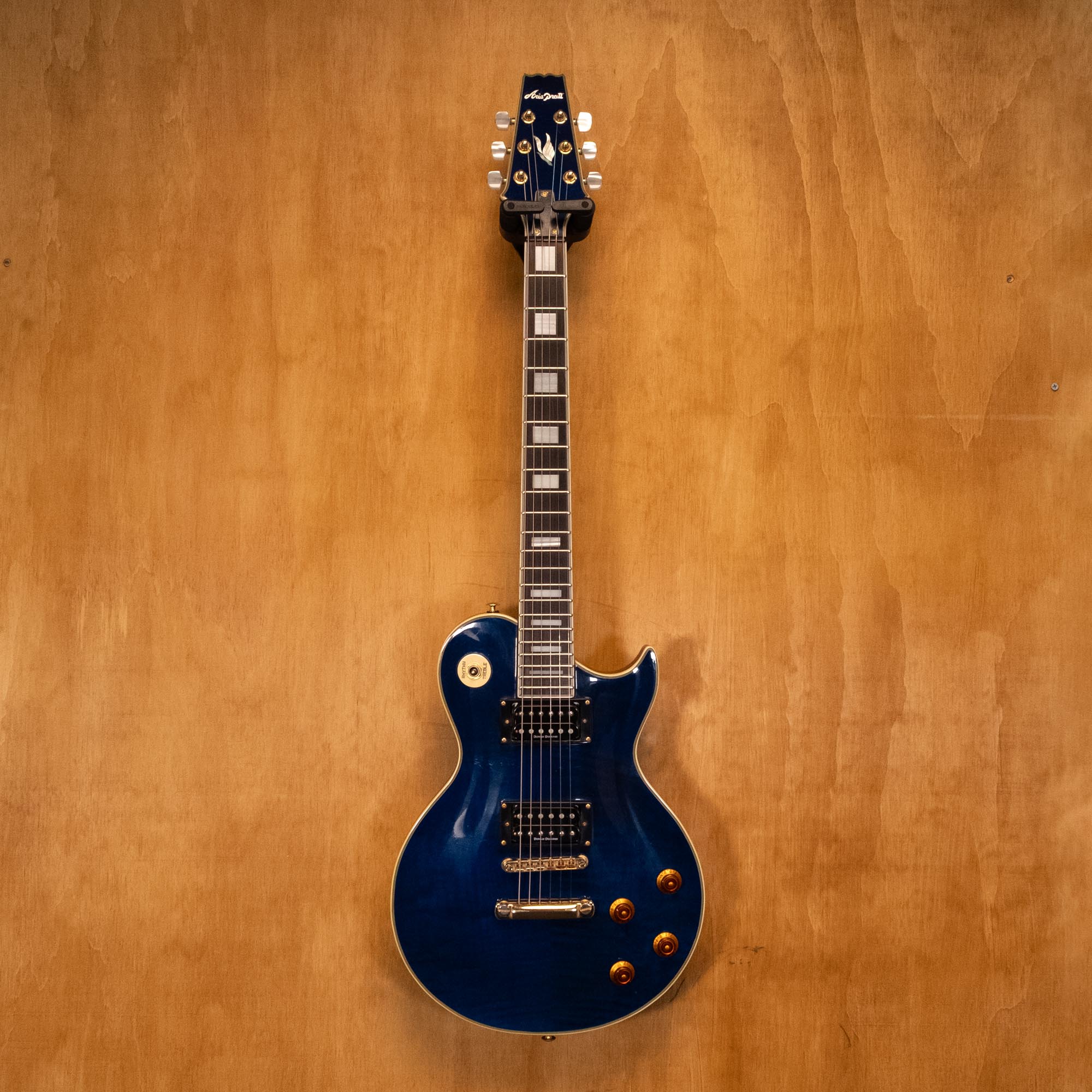 Aria PE-Deluxe Electric Guitar in Trans Blue Made in Korea (S98027161) - Preloved