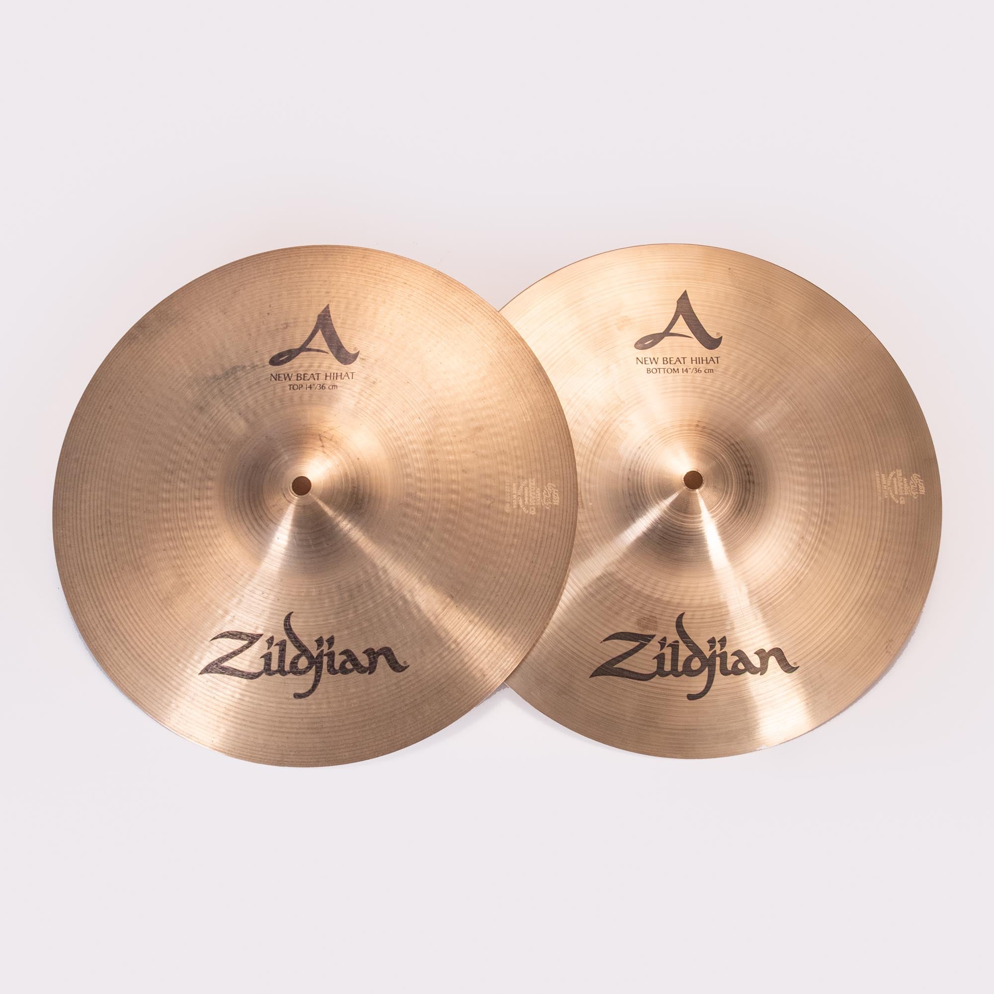 Zildjian 14 inch A New Beat Hi-Hat Cymbals 988/1300 - Preloved