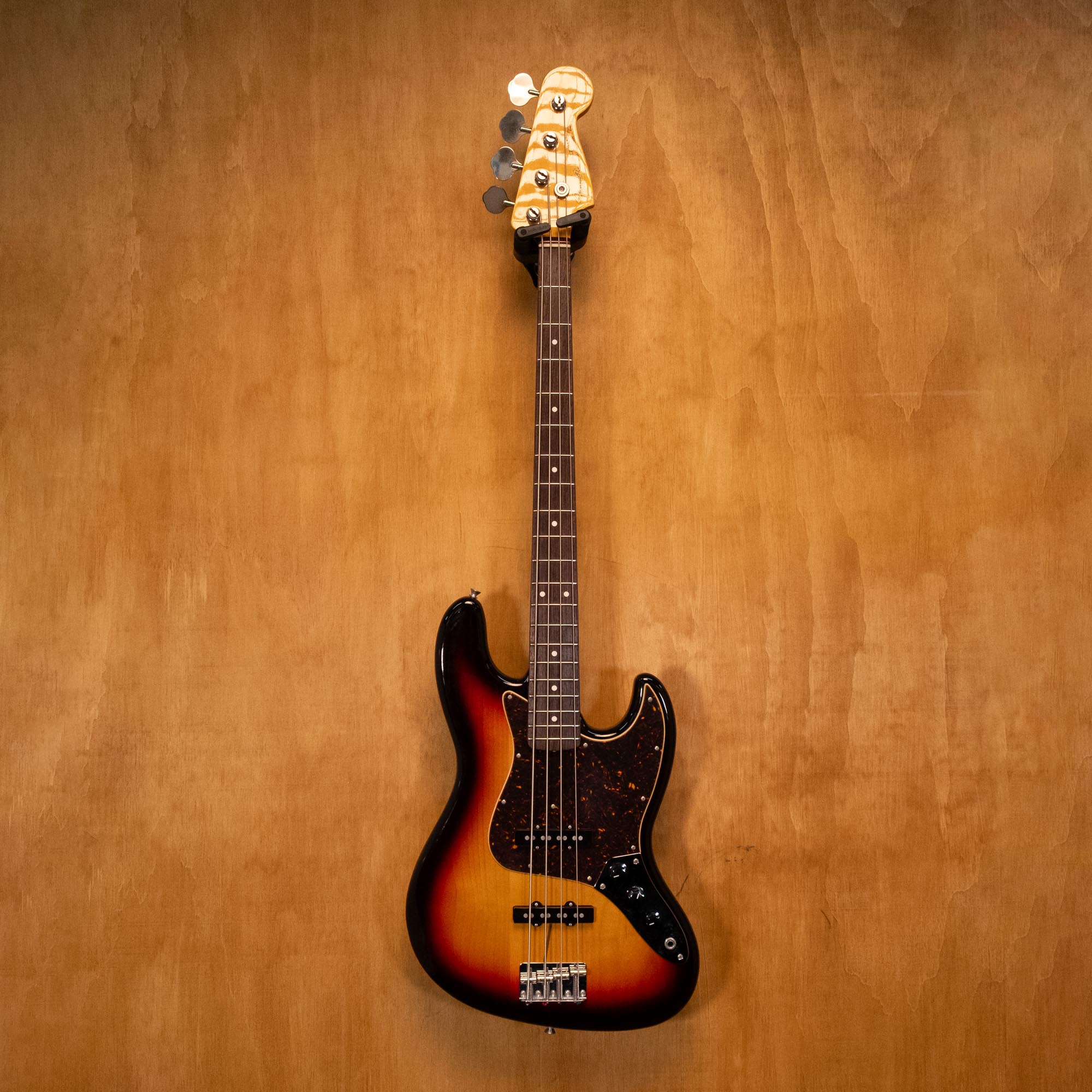 Fender JB62-58 '62 Jazz Bass Guitar in 3TSB Made in Japan '04 (R059769) - Preloved