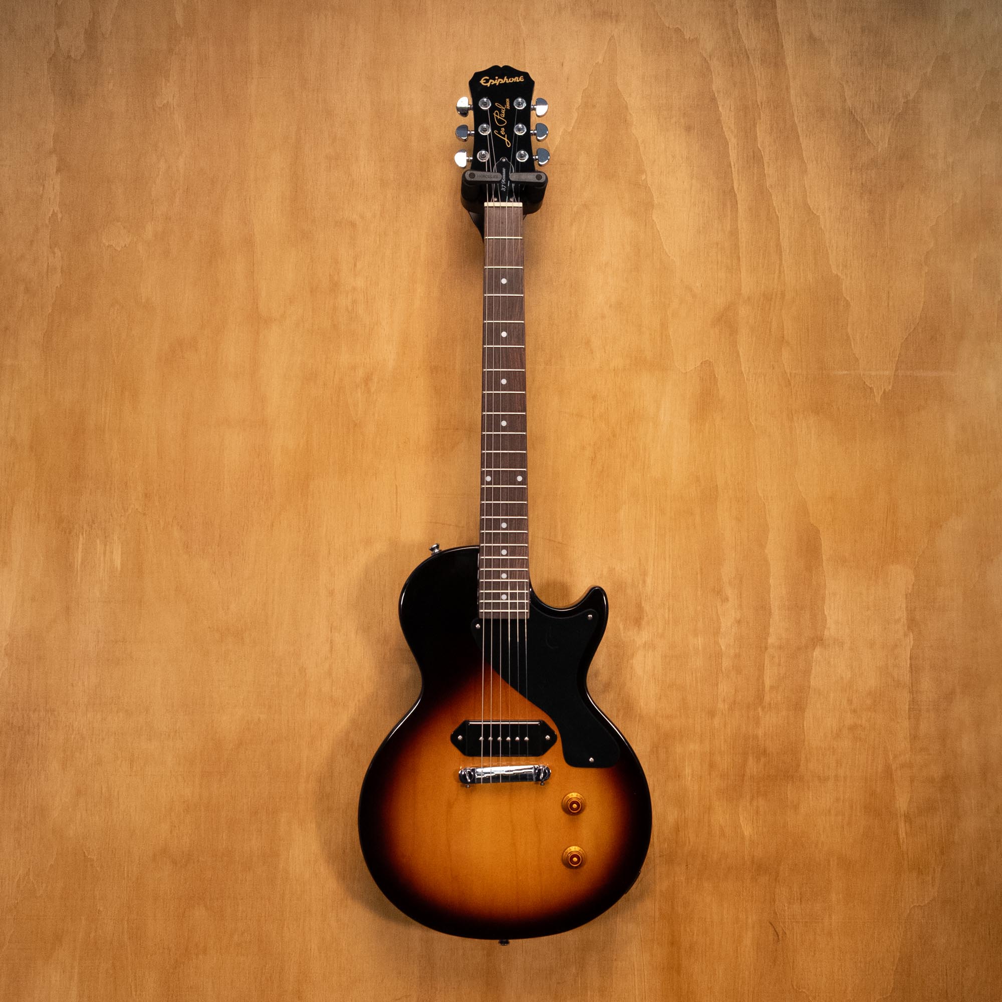 Preloved Epiphone Limited Edition 1957 Les Paul Junior electric guitar with sunburst finish and vintage-style hardware.