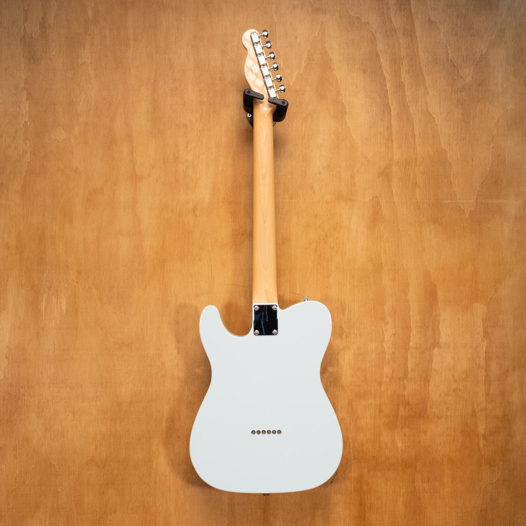 Fender Traditional II 60s Telecaster electric guitar in Sonic Blue with maple neck and vintage-style hardware, close-up of body and pickups