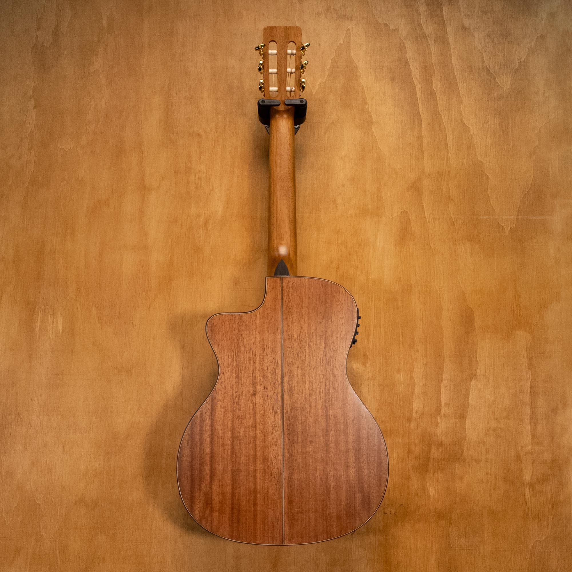 Washburn D8T Acoustic Guitar (SC04090193) - Preloved